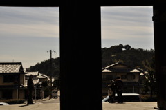 カップルとダンディ