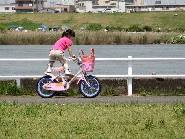 休日河川敷６