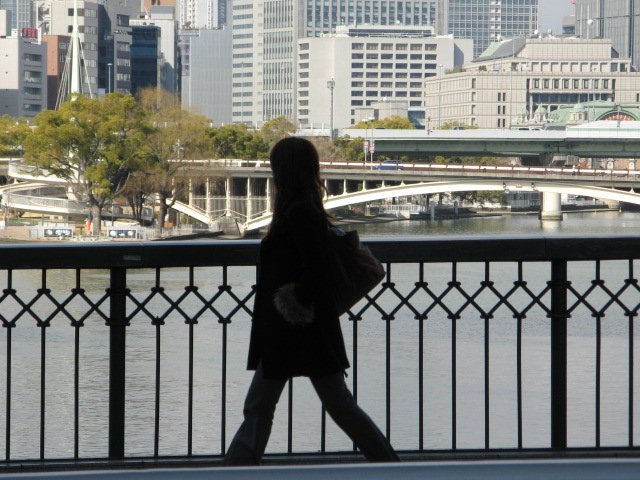街の風景　どこへ