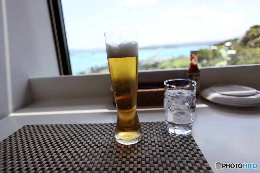 海とビール