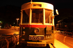 夜の電車