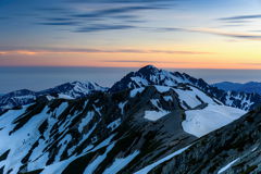 立山の夜明け