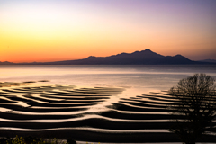 夕暮れの御輿来海岸