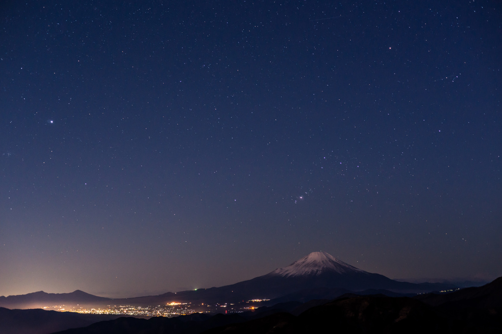 富士山と星夜景