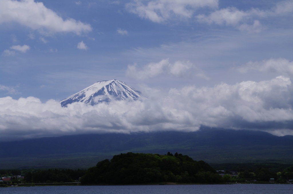 鵜の島と富士山