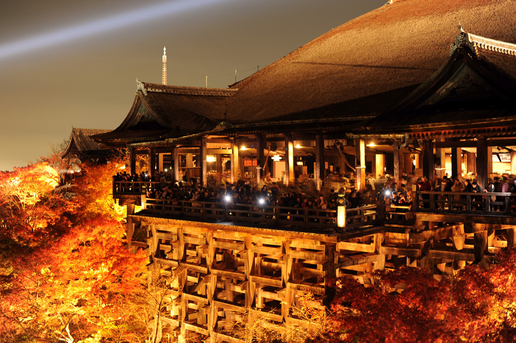 紅の夜に