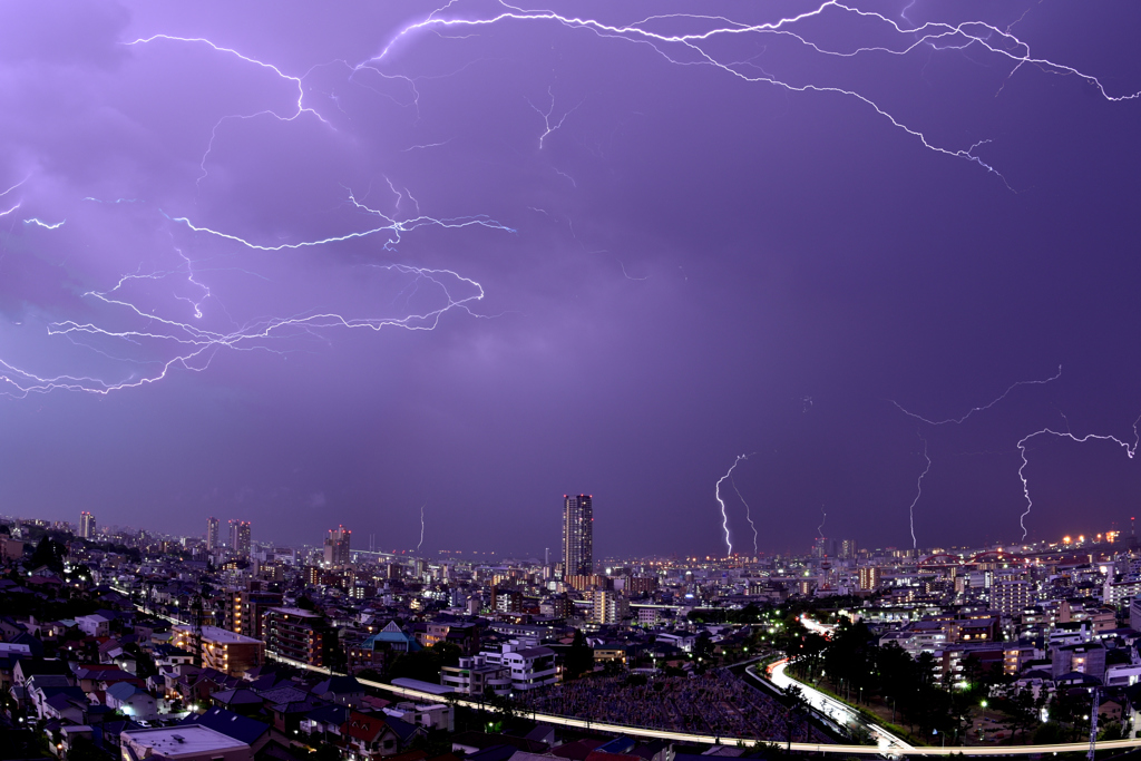 雷轟