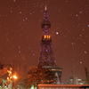 雪降るテレビ塔