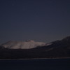 月に照らされる樽前山