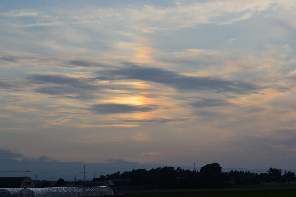 立ち昇る彩雲