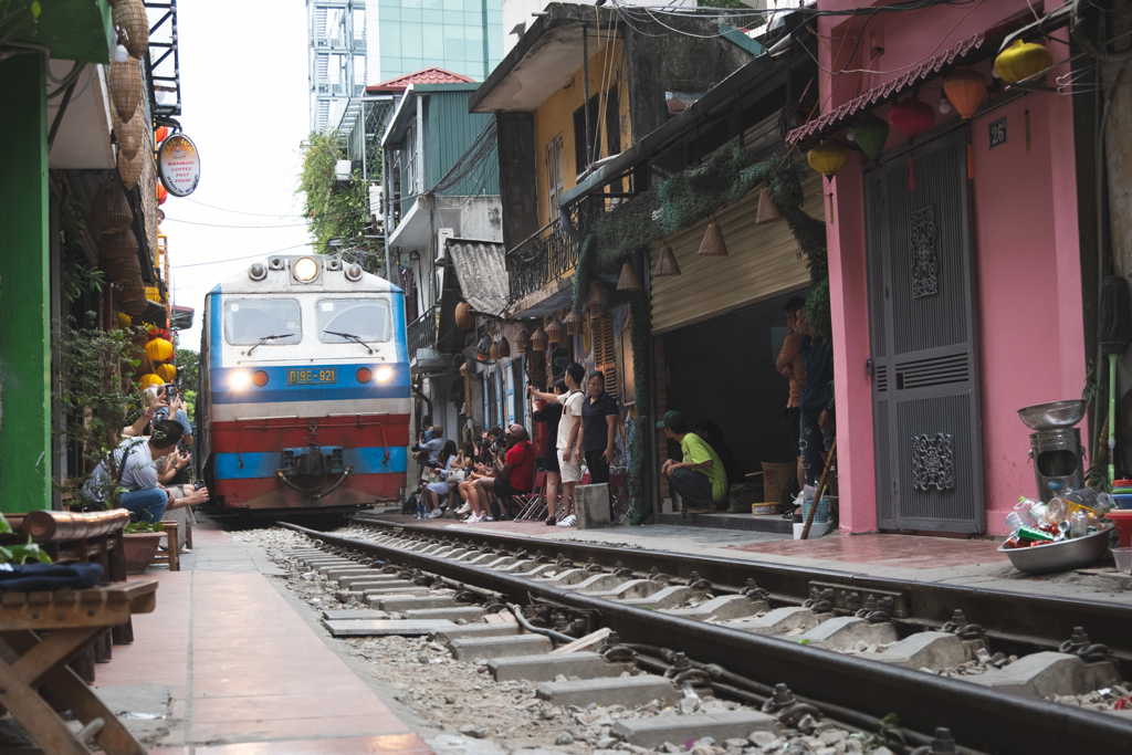 Hanoi Train Street #02