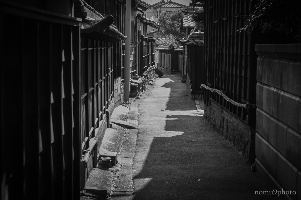 黒塀の小径