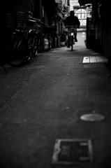 路地のモノクローム 3