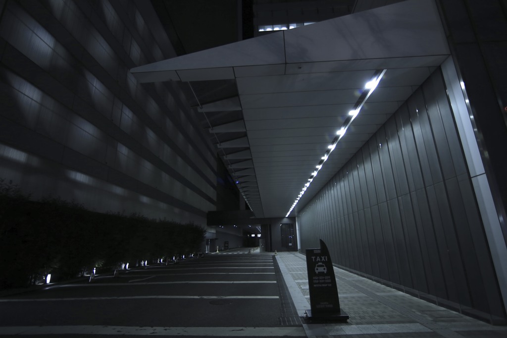 洗練　無機質