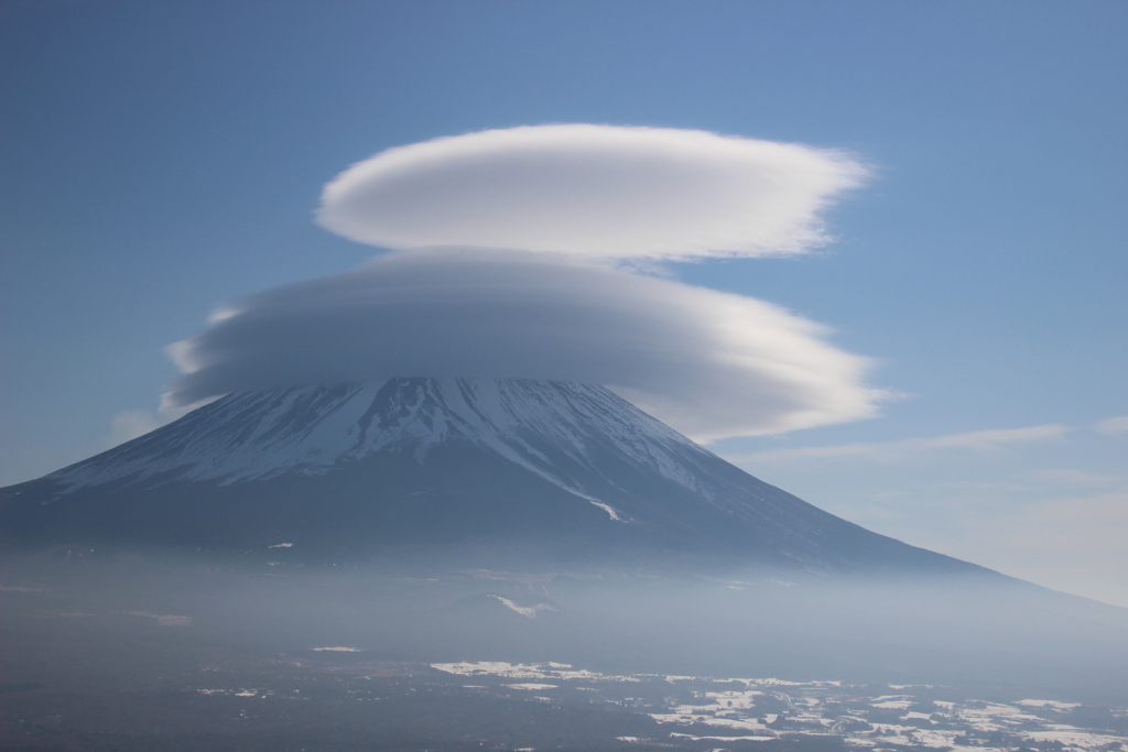 富士山と笠雲