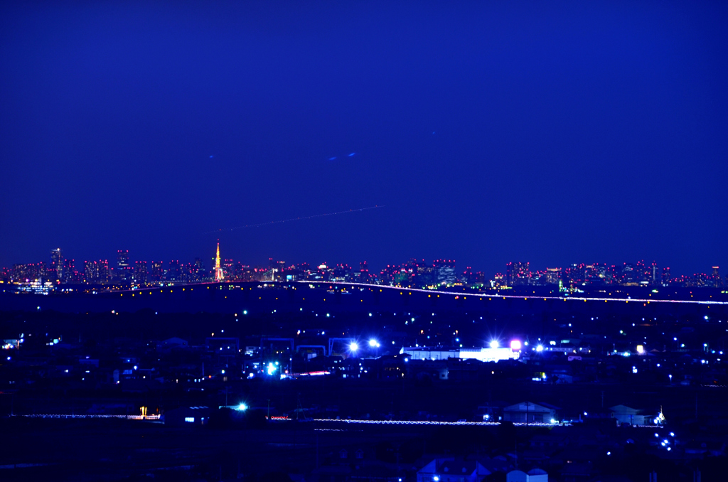 アクアライン越しの東京。