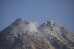 日の出直後の由布岳山頂