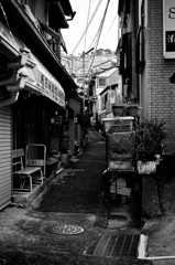 路地往けば