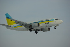 B737-500 JA301K