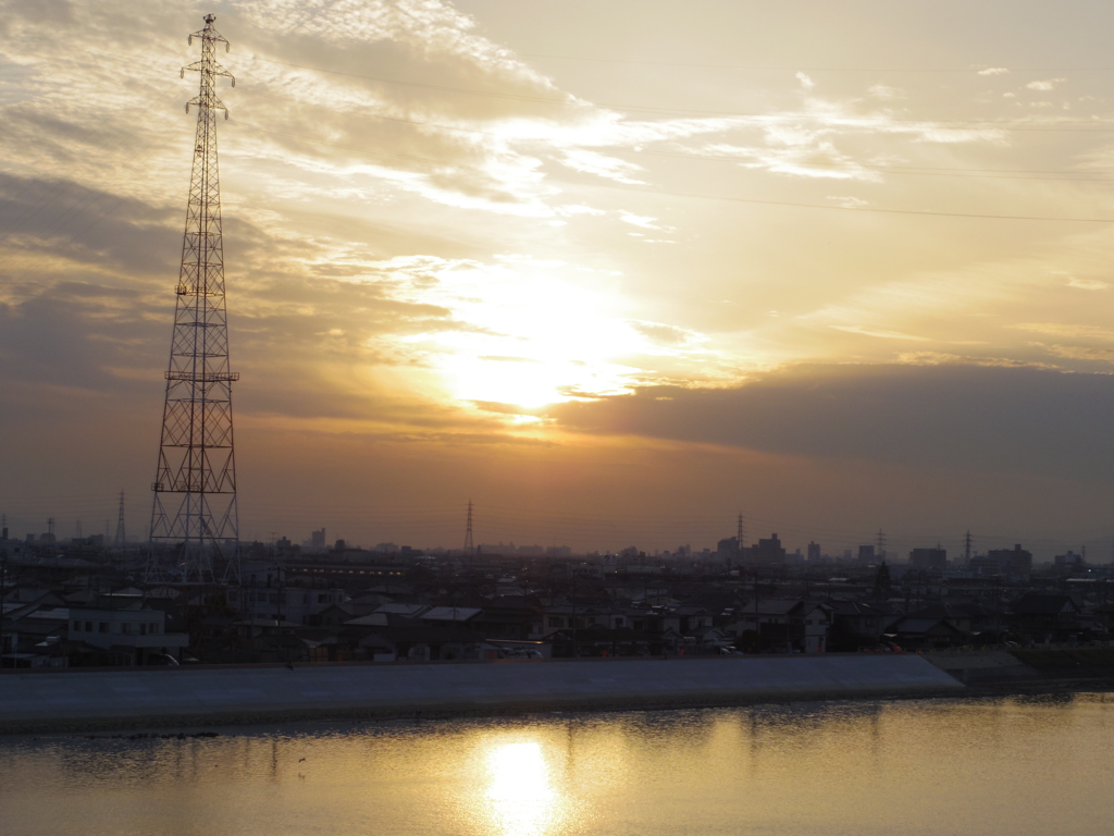 近所の橋からの夕焼け