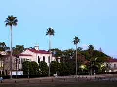 黄昏の学内風景