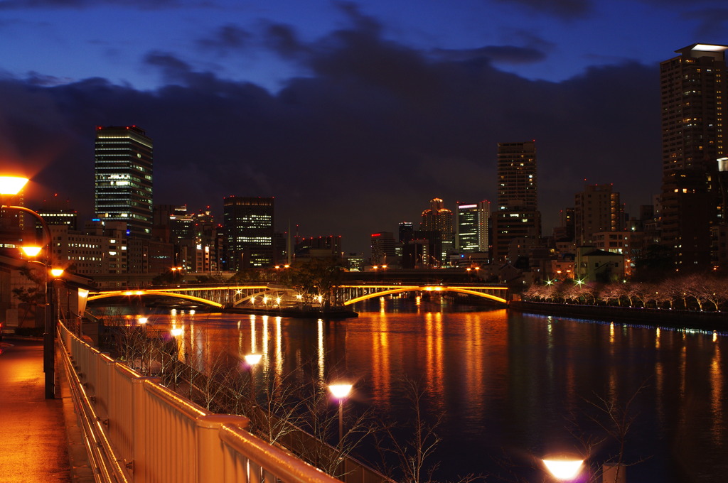 Gotham.City 天神橋