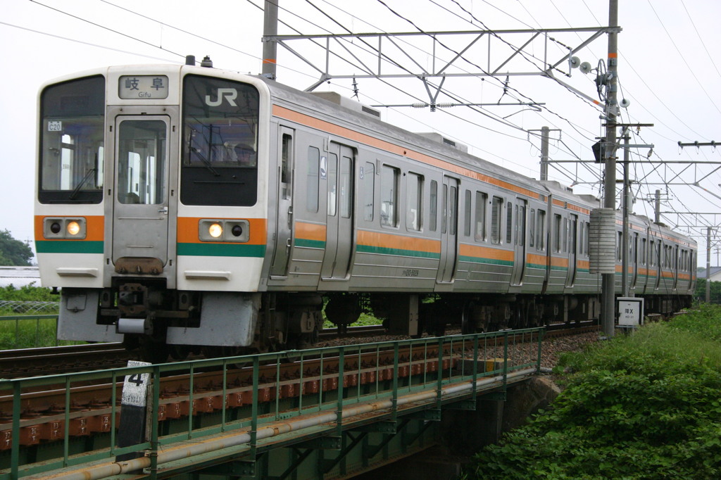 東海道線 211系