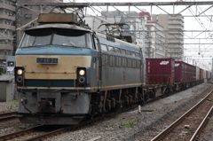 EF66-24 貨物列車