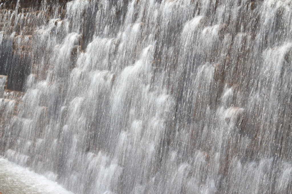 水。。。