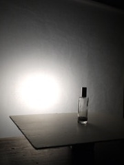 ガラスの小瓶