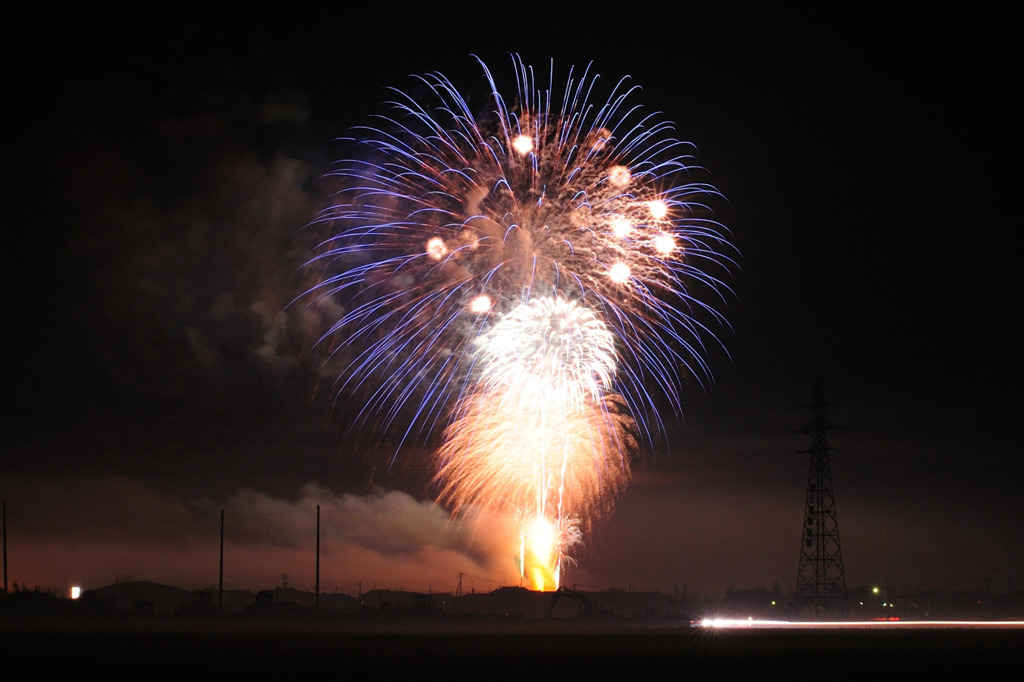 暮れゆく夜と空の華２