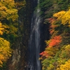 ２０１１紅葉松川渓谷八滝３