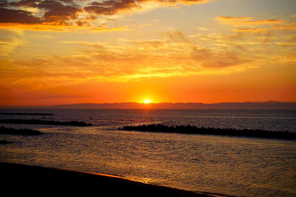 佐渡に沈む夕陽１