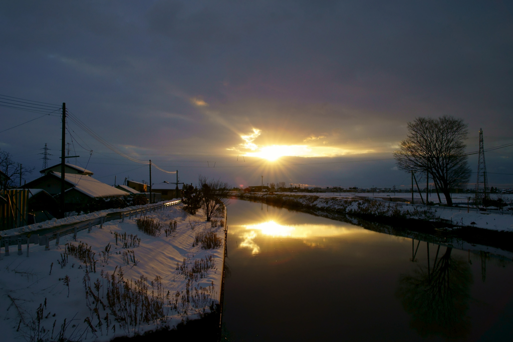 雪の夕暮れ
