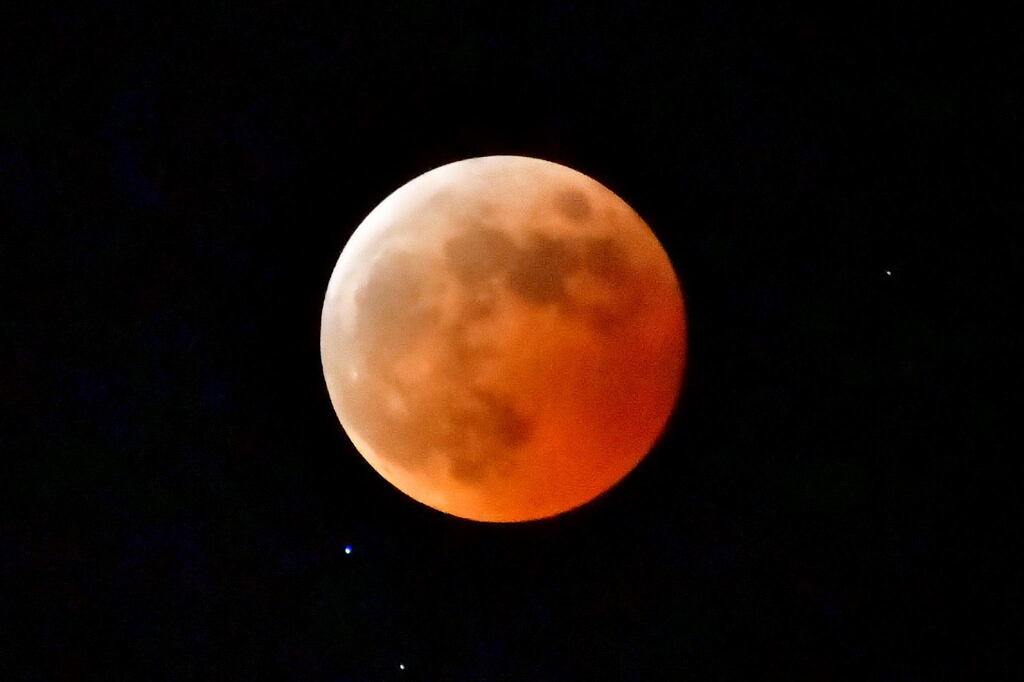 皆既月食20:05
