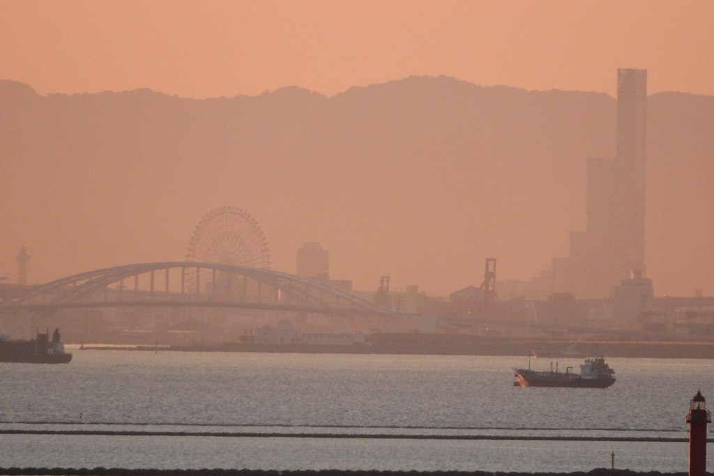 朝靄