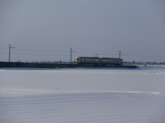 雪野原の電車