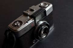 OLYMPUS PEN S