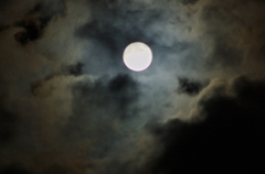 月と雲の演出