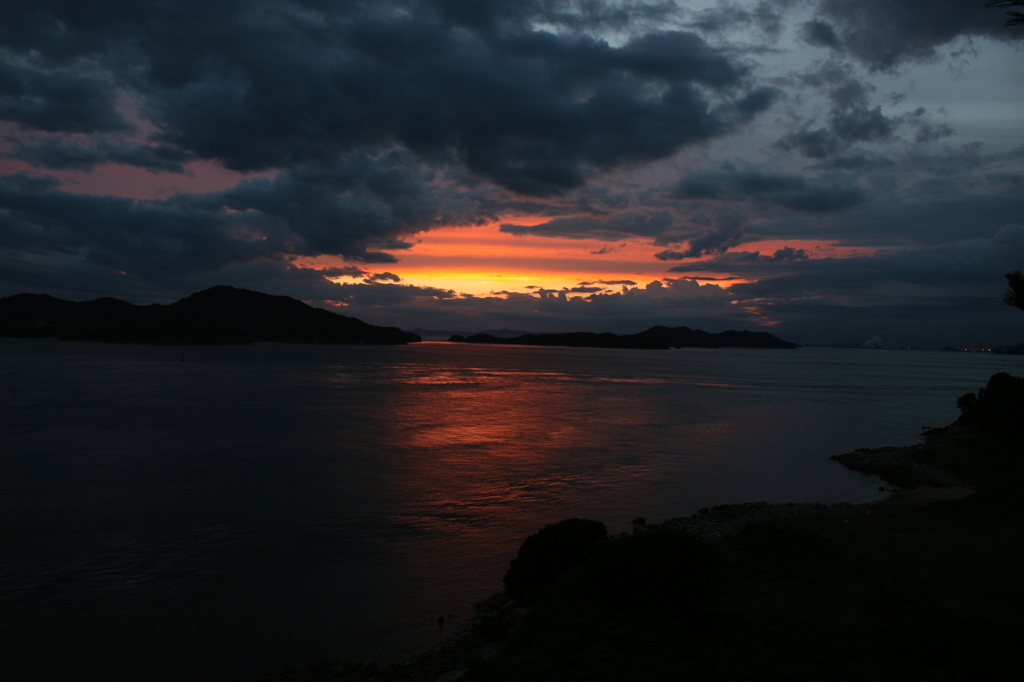 雨上がりの夕空