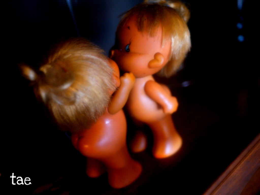 Kiss.