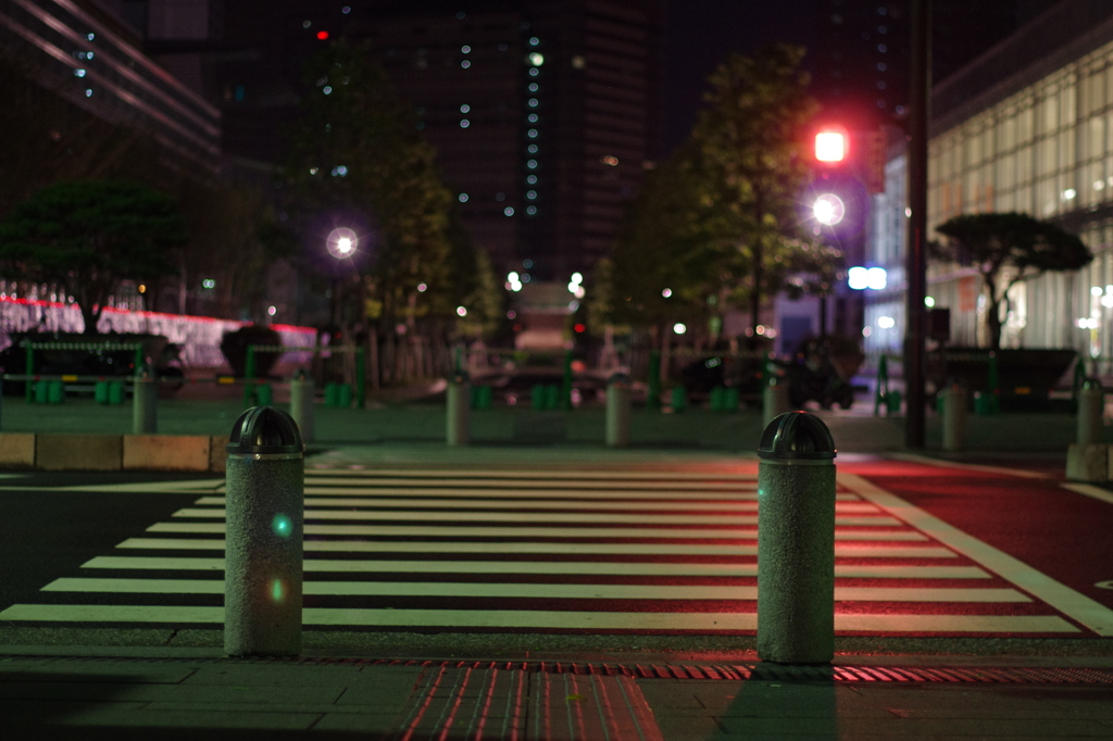 真夜中の信号待ち