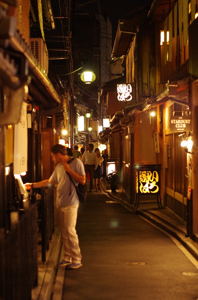 先斗町ぶらり(夜)
