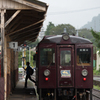 大間々駅にて