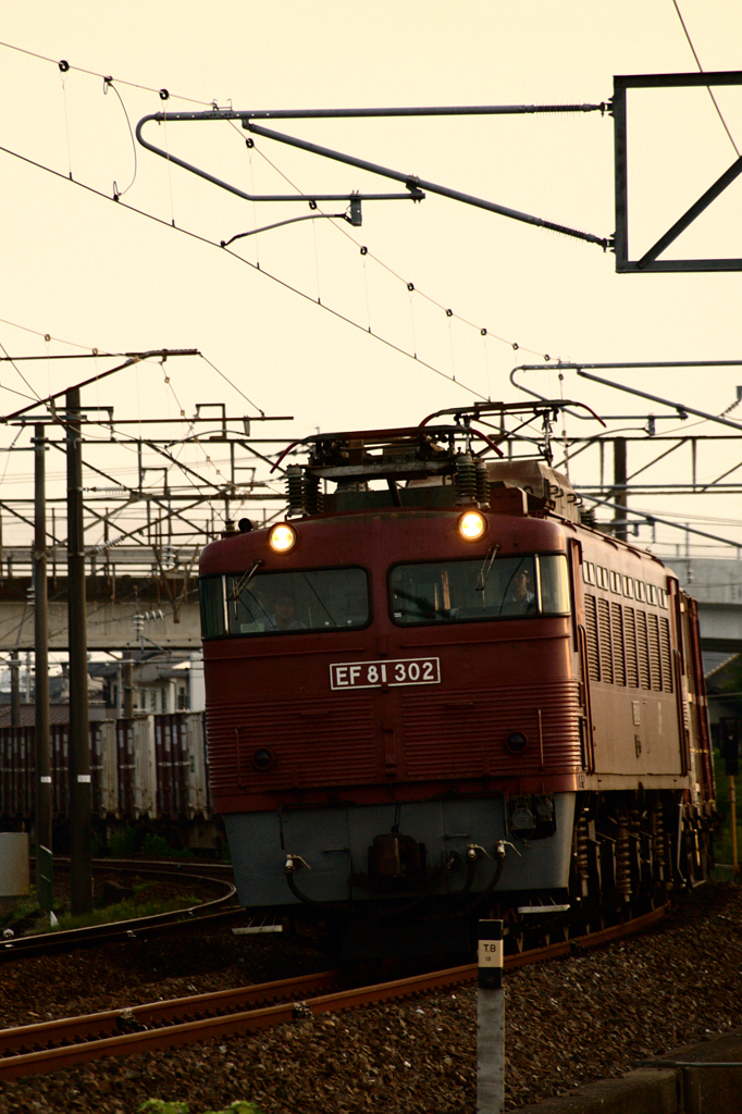 力強き機関車