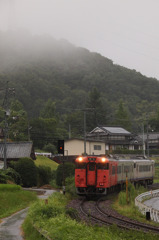 雨のローカル線