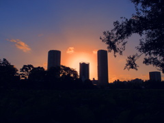 不忍に沈む夕日