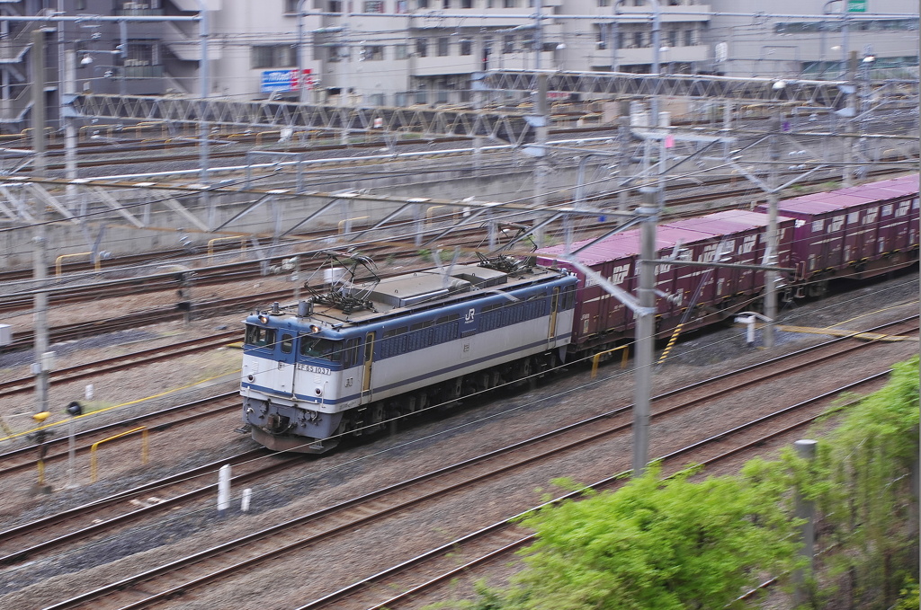 EF65 1037