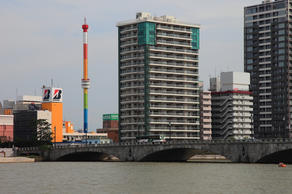 萬代橋とレインボータワー３