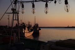 釣り船の夕暮れ２